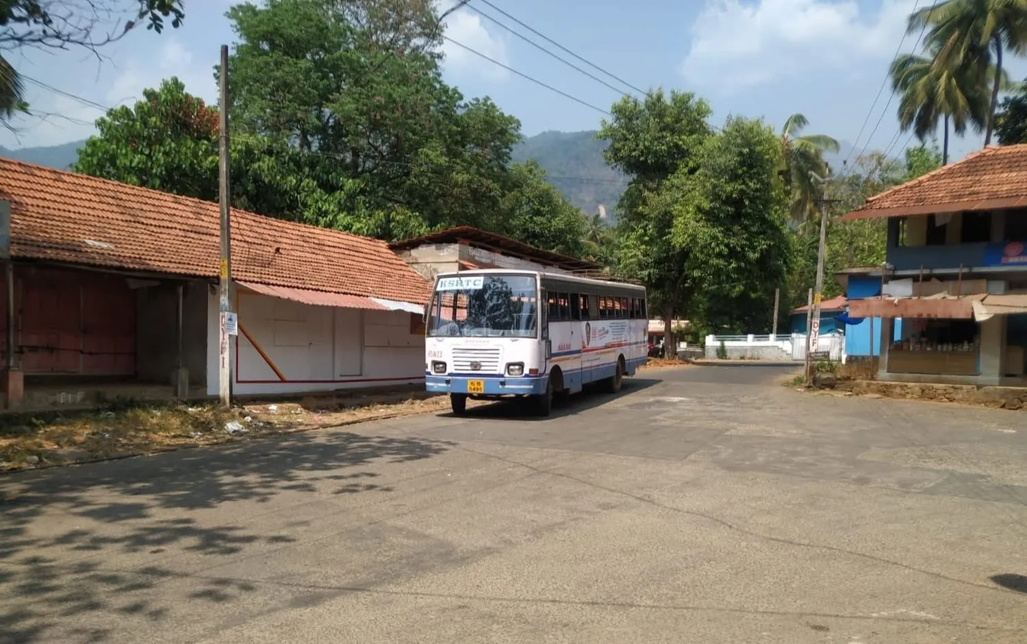 Aanakkampoyil town road with a KSRTC bus